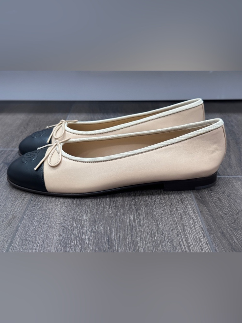 CHANEL Beige and Black Cap-Toe Ballet Flats - Picture 8 of 16